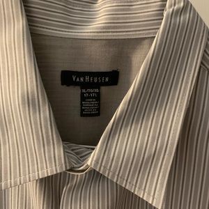 Van heusen button up